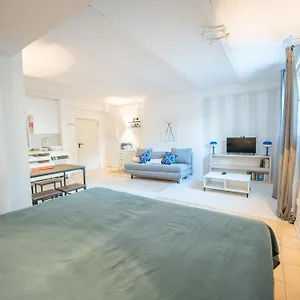 Kingsize Bett, Nahe Stadt Und Alster, Ruhig Hamburg